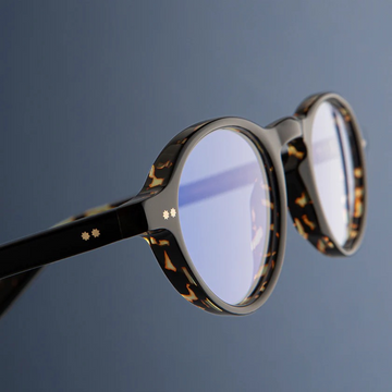GR08 Round Optical